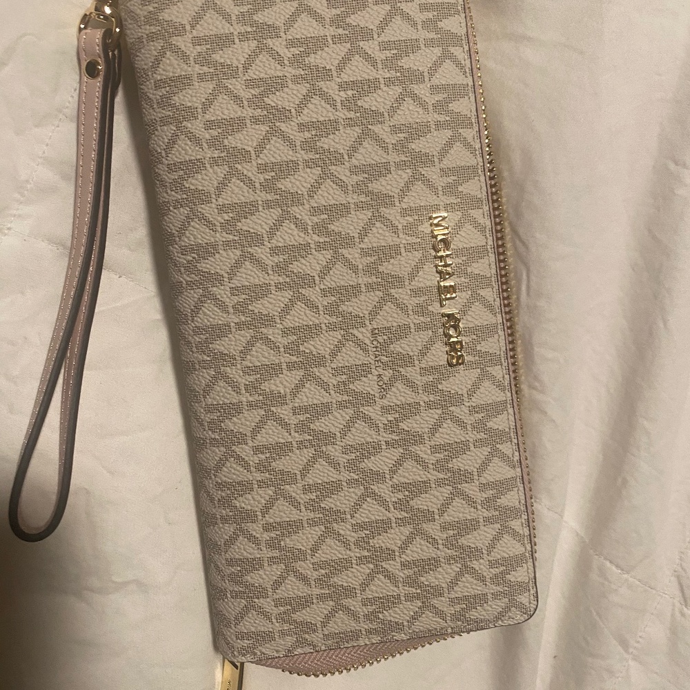 Authentic Michael Kors Wallet